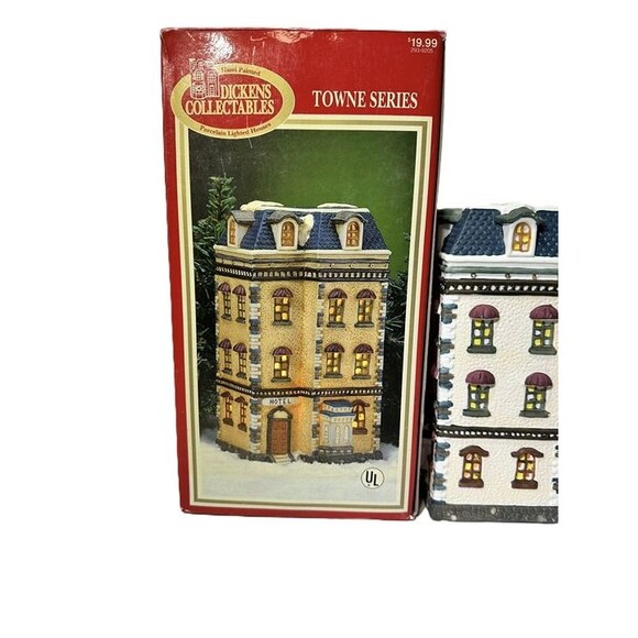 Dickens Collectables Towne Series Hotel 293-8205 Porcelain Lighted Christmas Vil - Picture 1 of 5
